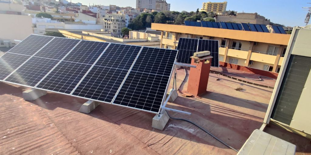 Hotel rusadir Instalación solar industrial Suministros Industriales Matalo